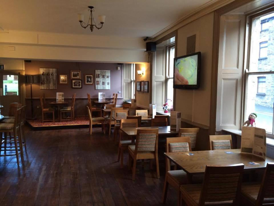 Markets Tavern Hotel Brecon Dış mekan fotoğraf