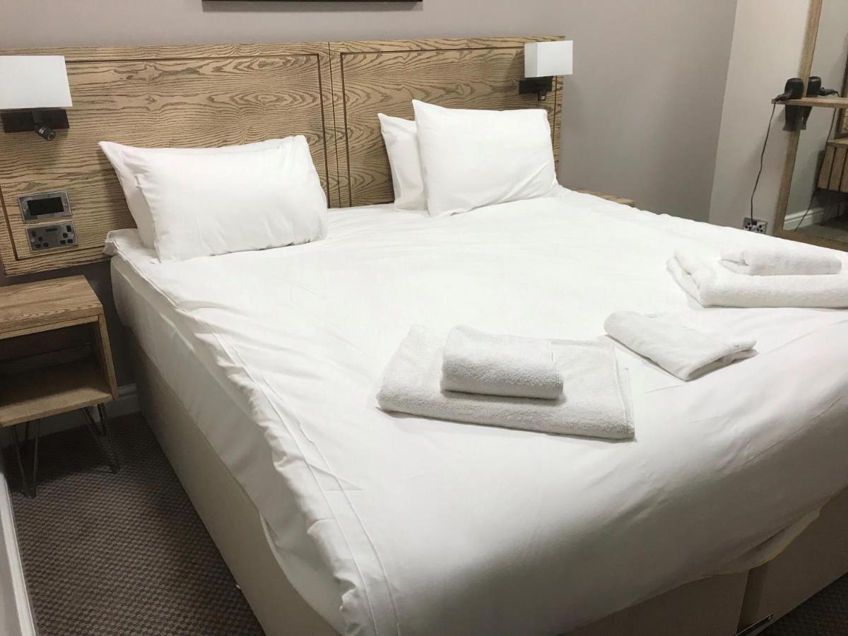 Markets Tavern Hotel Brecon Dış mekan fotoğraf